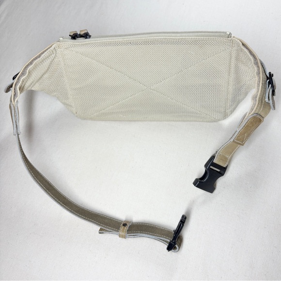 Porter Yoshida Duck Canvas Waist-bag Fanny Pack Beige Padded Buckle Closure - Picture 5 of 13